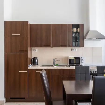 Gozsdu Aparment By Quentin Homes * Budapeste