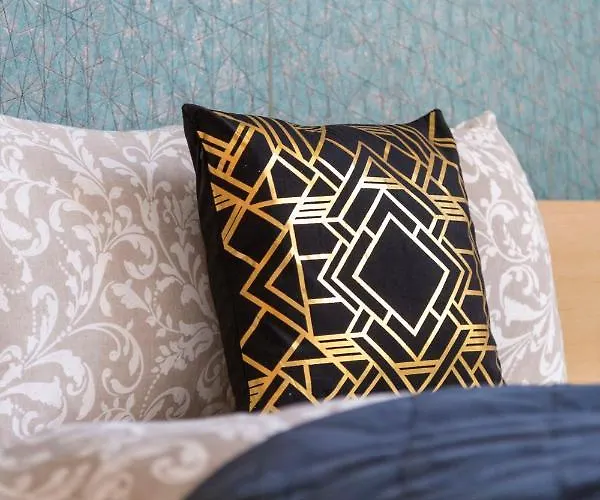 Gozsdu Aparment By Quentin Homes